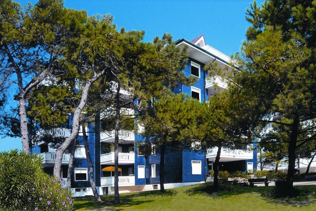 Apartment Blu Residence Линяно Сабиадоро Екстериор снимка